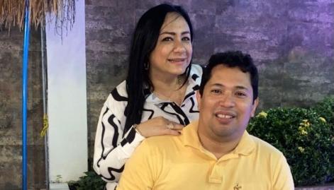 Claudia Patricia Aarón y su hermano Luis Alberto Aarón Viloria.