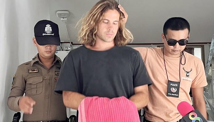 Daniel Sancho siendo arrestado por las autoridades tailandesas.