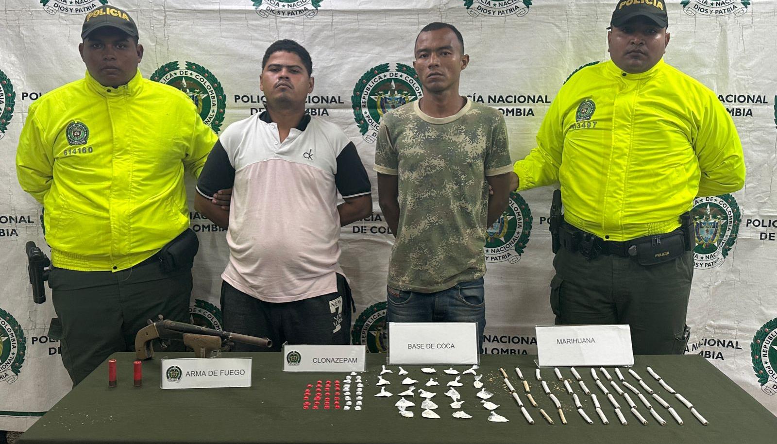 Dos capturados con droga en el barrio El Bosque.