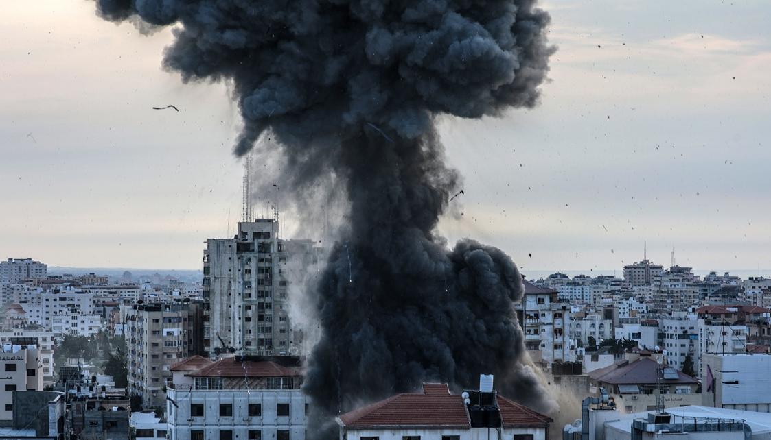 Imagen de un bombardeo en Gaza.