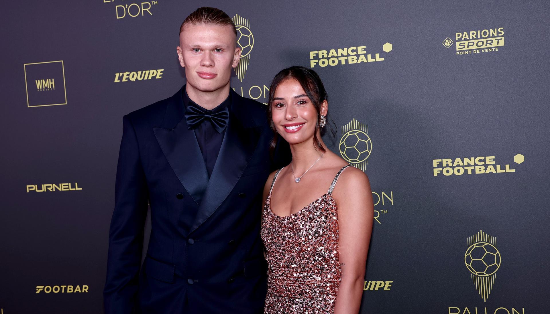 El delantero del Manchester City, Erling Haaland, y su pareja Isabel Haugseng Johansen.