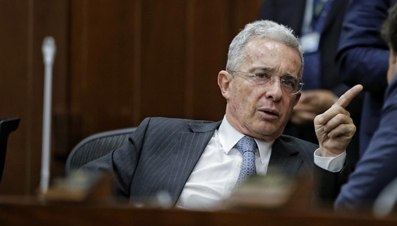 Expresidente Álvaro Uribe llamado a juicio.