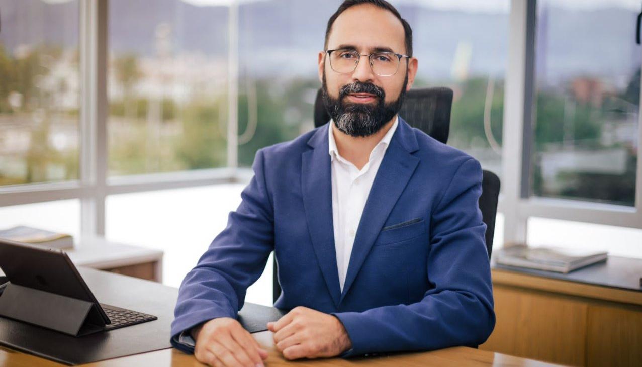 Andrés Camacho, ministro de Minas