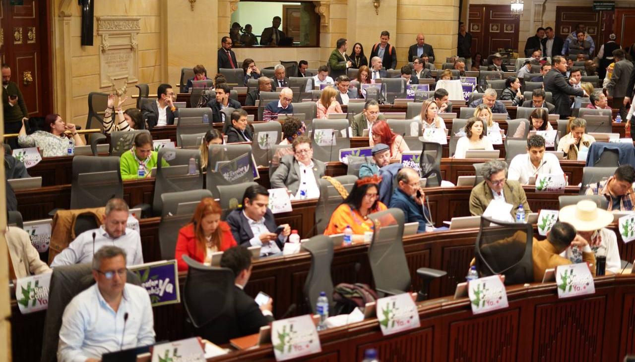 La plenaria del lunes aprobó un tercio de los artículos de la Reforma a la Salud