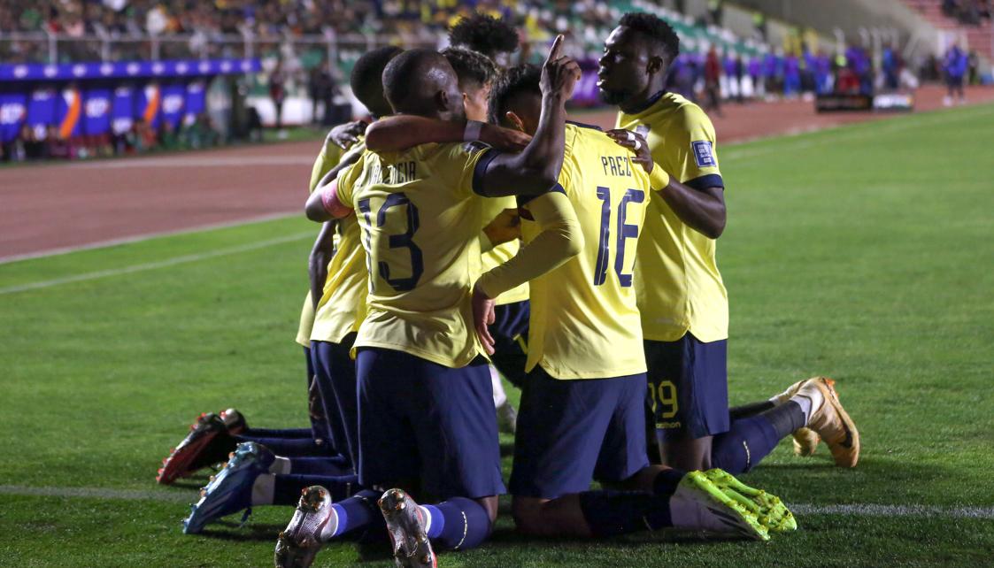 La celebración de los ecuatorianos en el partido contra Bolivia, en La Paz. 