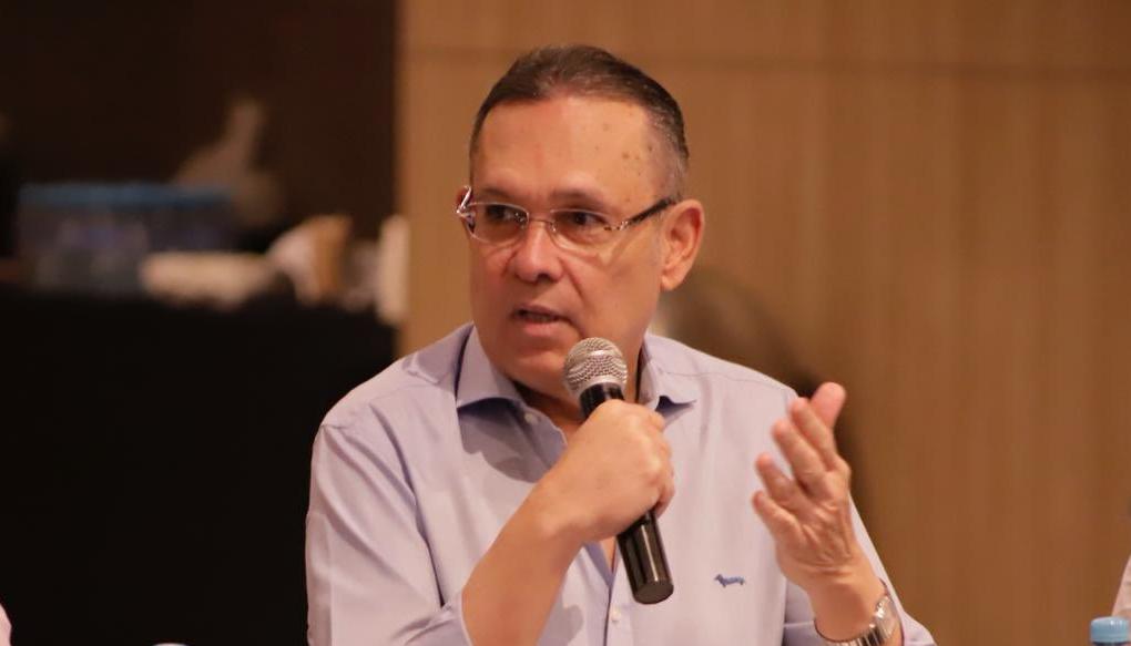 Efraín Cepeda, senador del Atlántico de la Comisión III