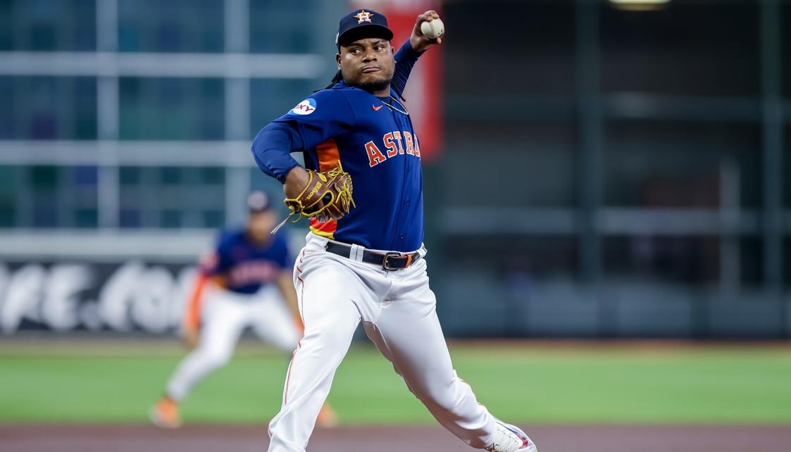 El zurdo Framber Valdez abrirá por los Astros el sexto juego, este domingo.