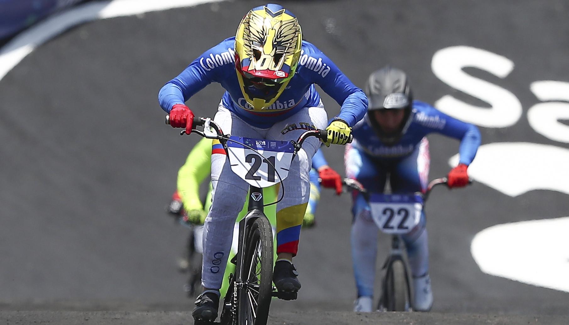 La colombiana Mariana Pajón buscará repetir la medalla de oro obtenida en el BMX en Lima 2019.