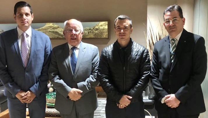 Daniel Noboa, Presidente Ecuador, y Gonzalo Ortiz, embajador de Ecuador en Colombia, en el país.