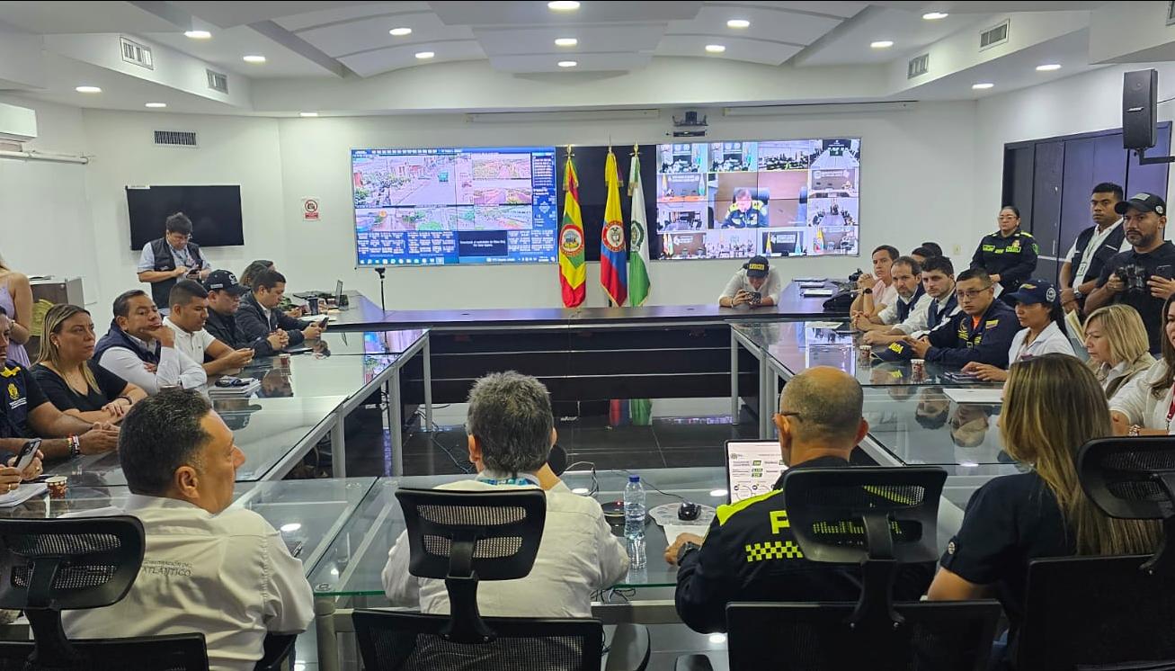 Puesto de Mando de Unificado en el Comando de la Policía.