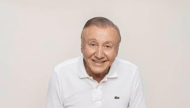 Rodolfo Hernández Suárez, define su suerte esta tarde en el CNE.