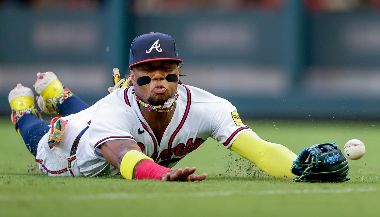 El venezolano Ronald Acuña Jr., jardinero de los Bravos de Atlanta, uno de los ganadores en la Liga Nacional. 
