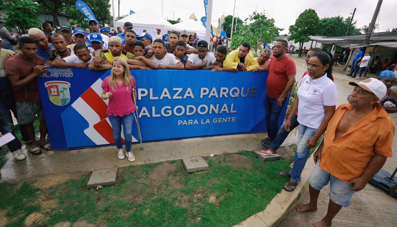 Entrega de Plaza de Algodonal.