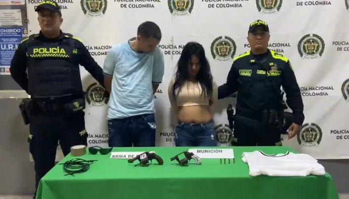 El hombre y la mujer, capturados. 