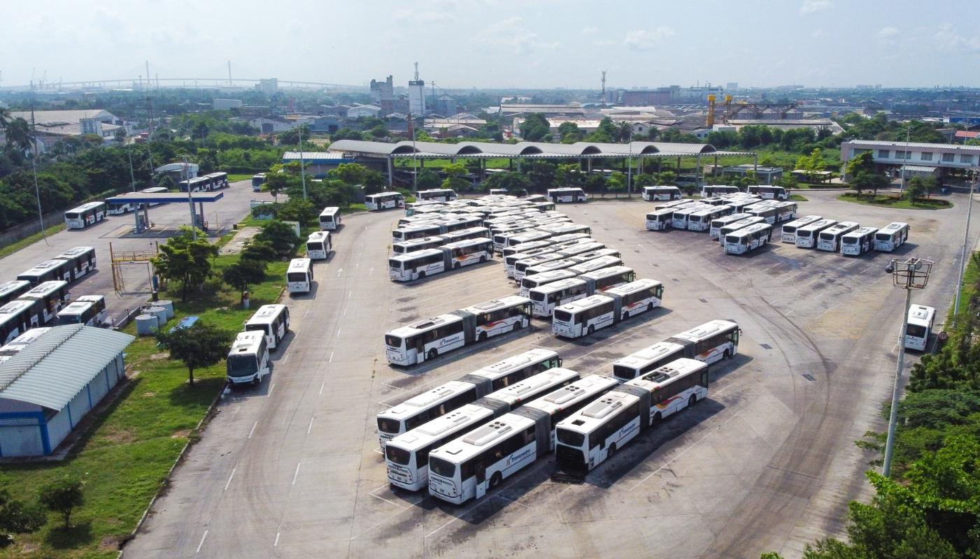 El 'cementerio' de buses de Transmetro
