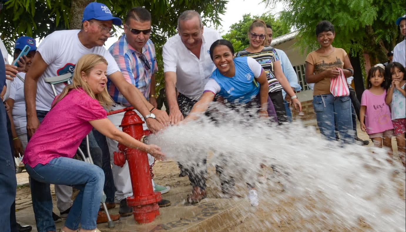 La Gobernadora Elsa Noguera inauguró la nueva línea de impulsión en Polonuevo.