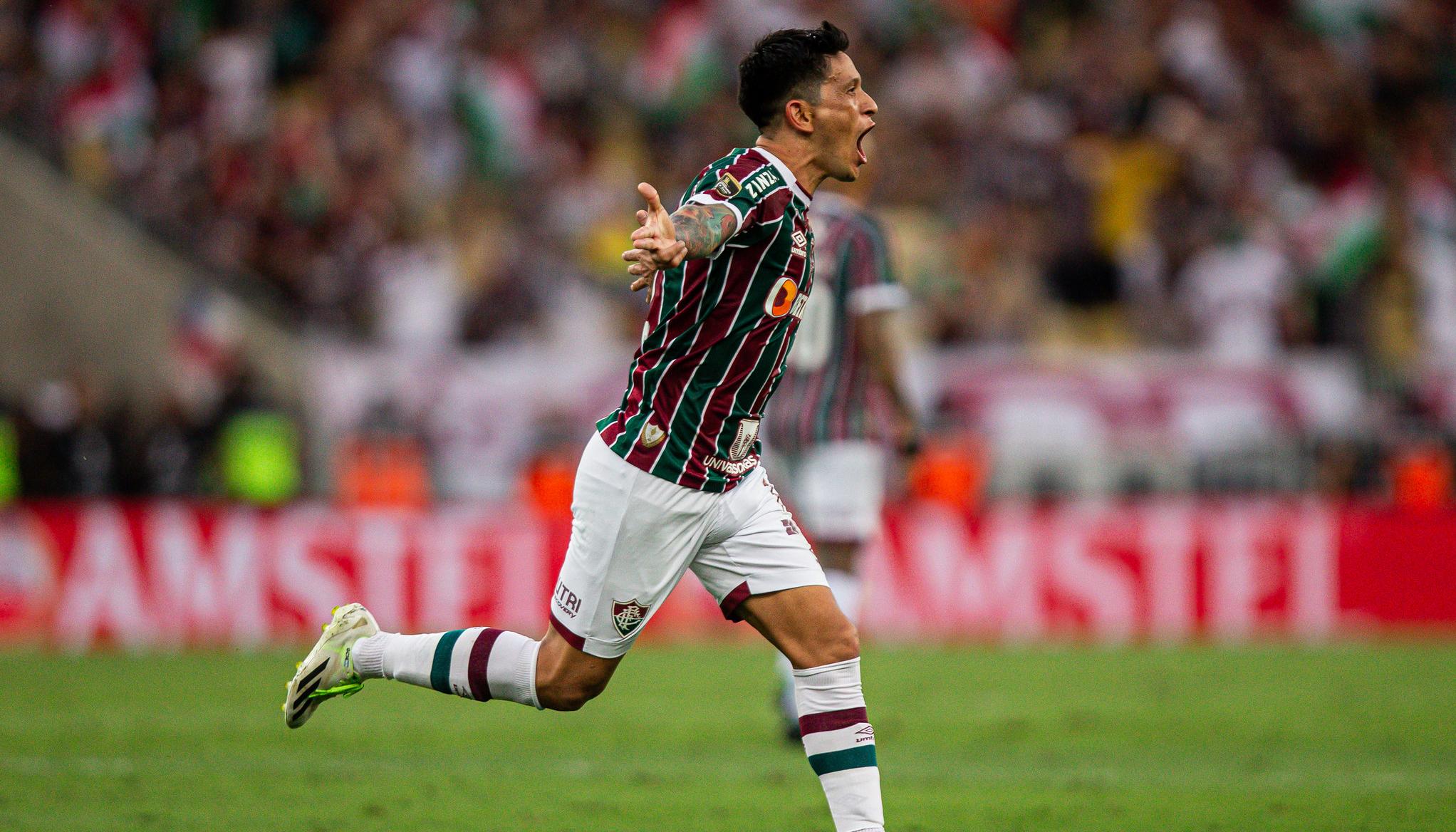 Germán Cano, celebra el gol en el primer tiempo.