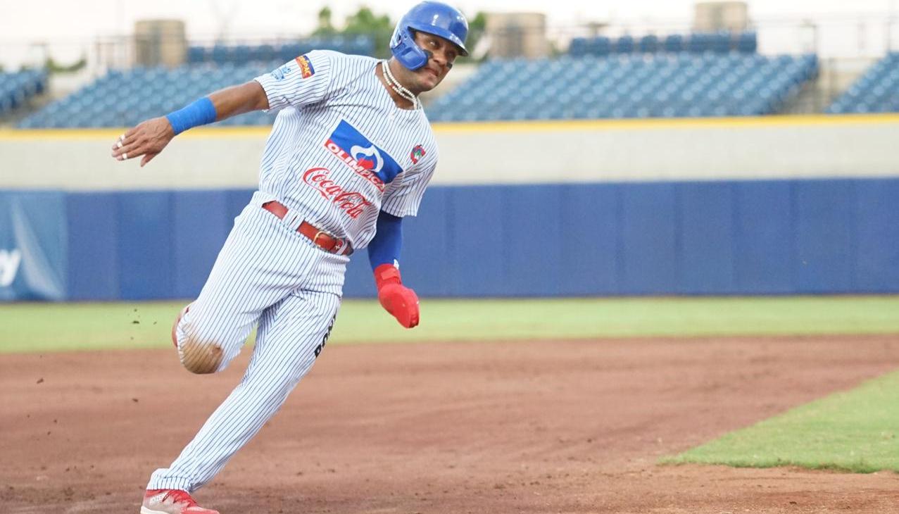 El dominicano Ricardo Céspedes anotó la primera carrera de Caimanes, en el primer inning. 
