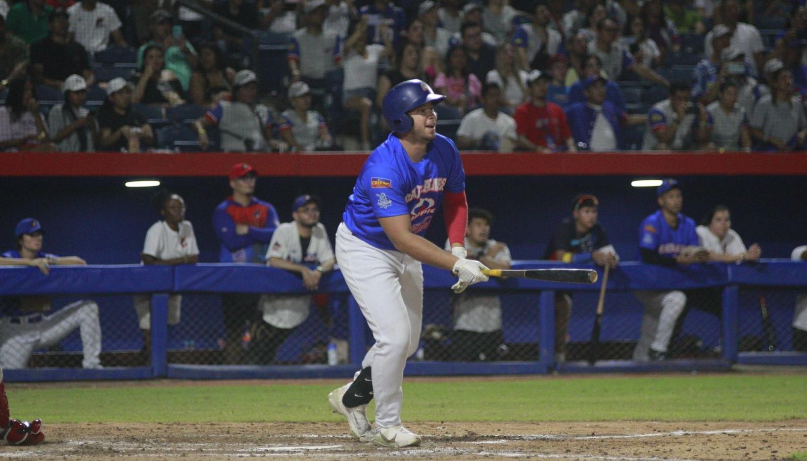 Pabel Manzanero empujó la carrera del triunfo para Caimanes. 