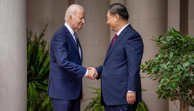 Los presidentes de Estados Unidos, Joe Biden, y de China, Xi Jinping. 