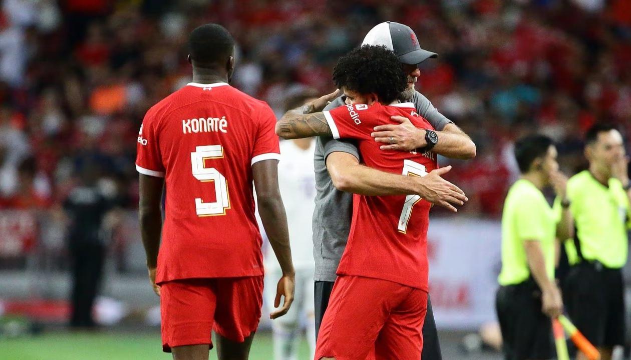 Jürgen Klopp y Luis Díaz.