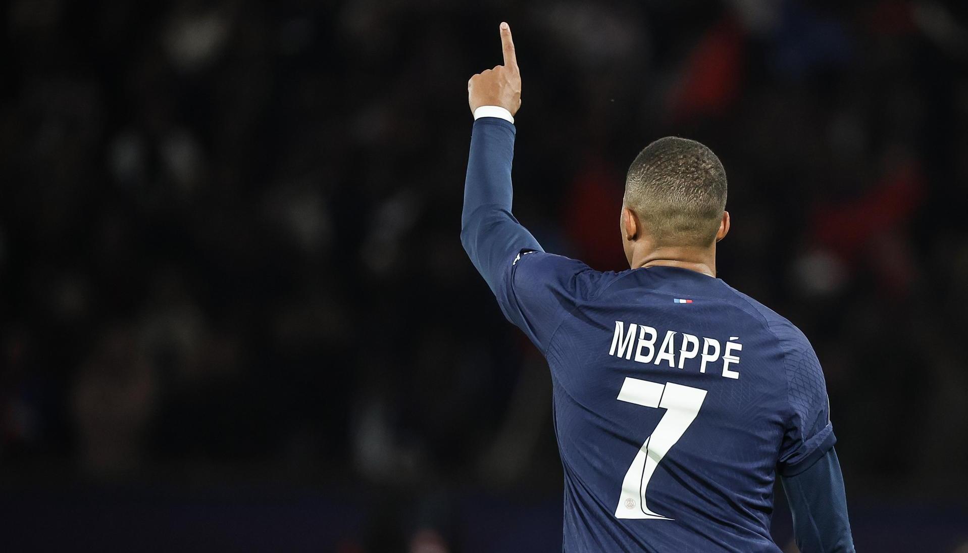 Kylian Mbappe jugando el PSG, su actual equipo.