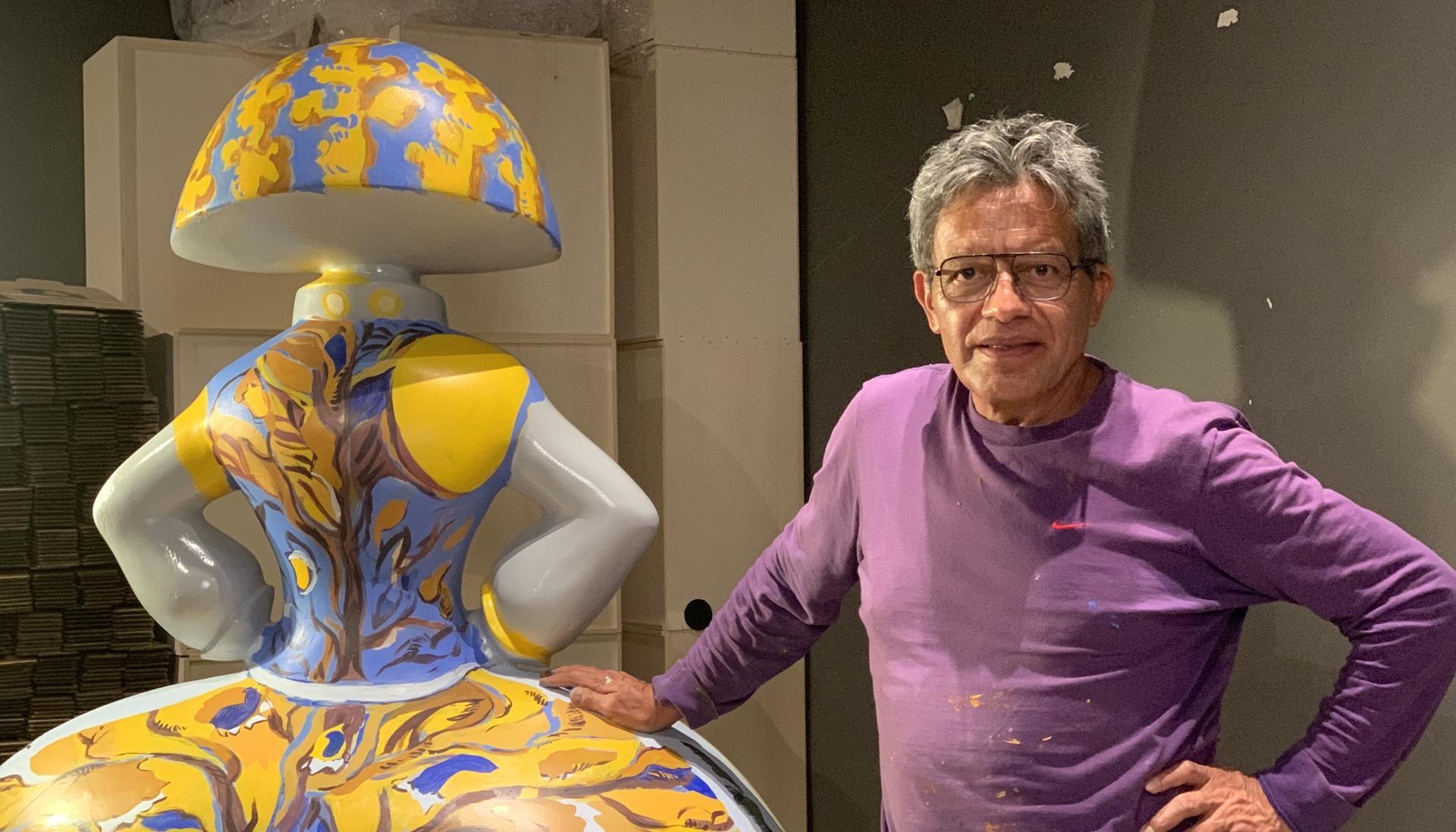 Miguel Betancourt con la menina.