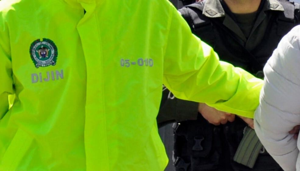 Las capturas de los policías fueron realizadas por miembros de la Dijin. 