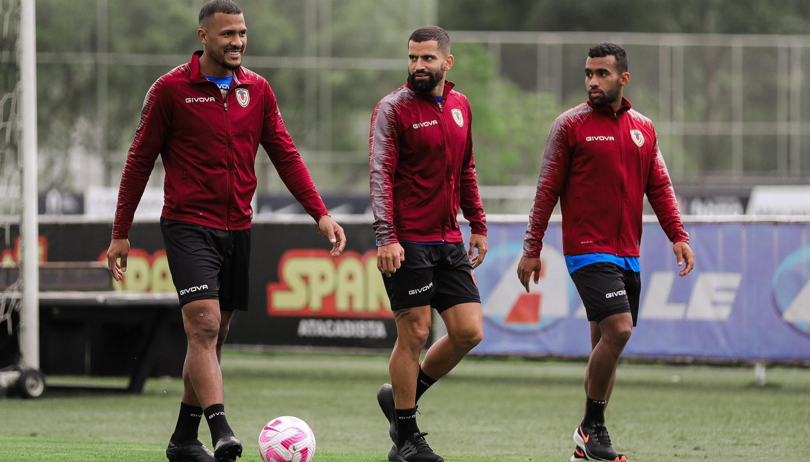 Salomón Rondón, Tomás Rincón y Cristian Cásseres, integrantes de la selección venezolana.