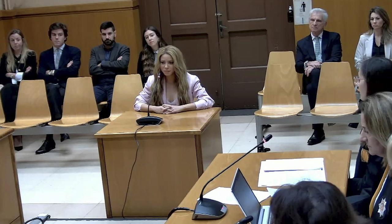 La cantante barranquillera Shakira en el banquillo de la Audiencia de Barcelona.