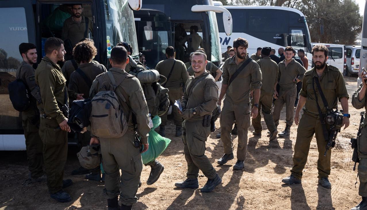 Soldados de Israel en medio de la tregua.
