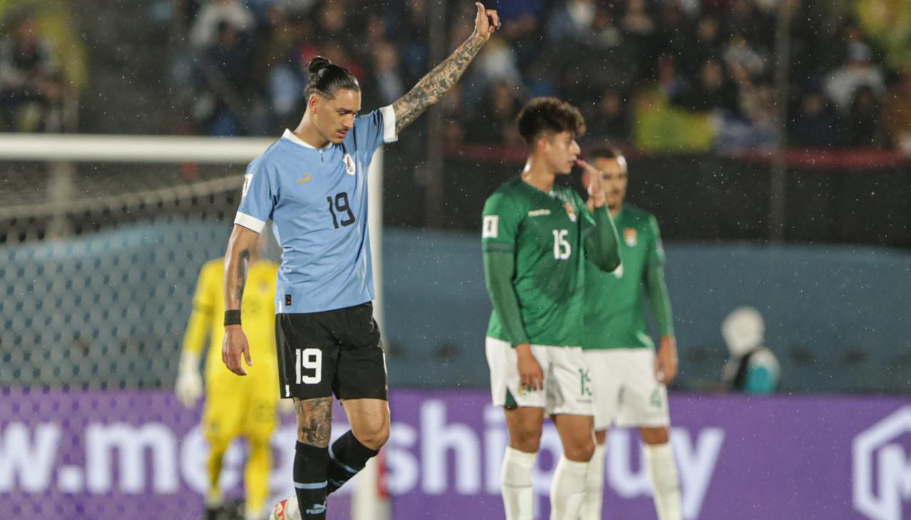 El delantero Darwin Núñez marcó el primero y el tercer gol de Uruguay. 