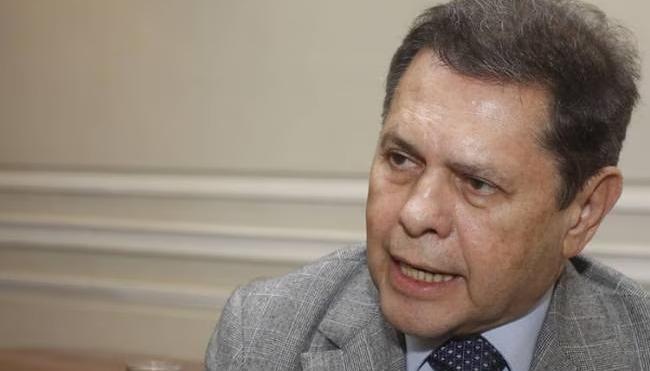 Carlos Mattos.