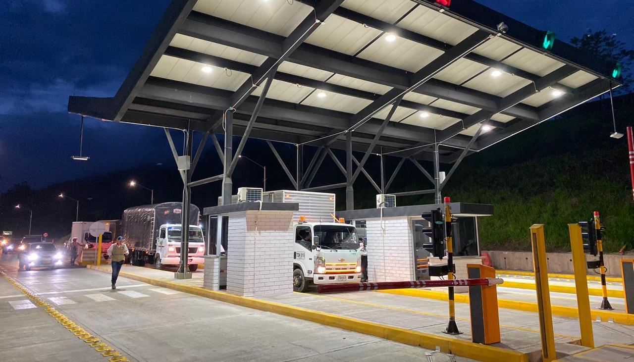 El aumento gradual en el 204 aplica en los peajes a cargo de Invías y la ANI