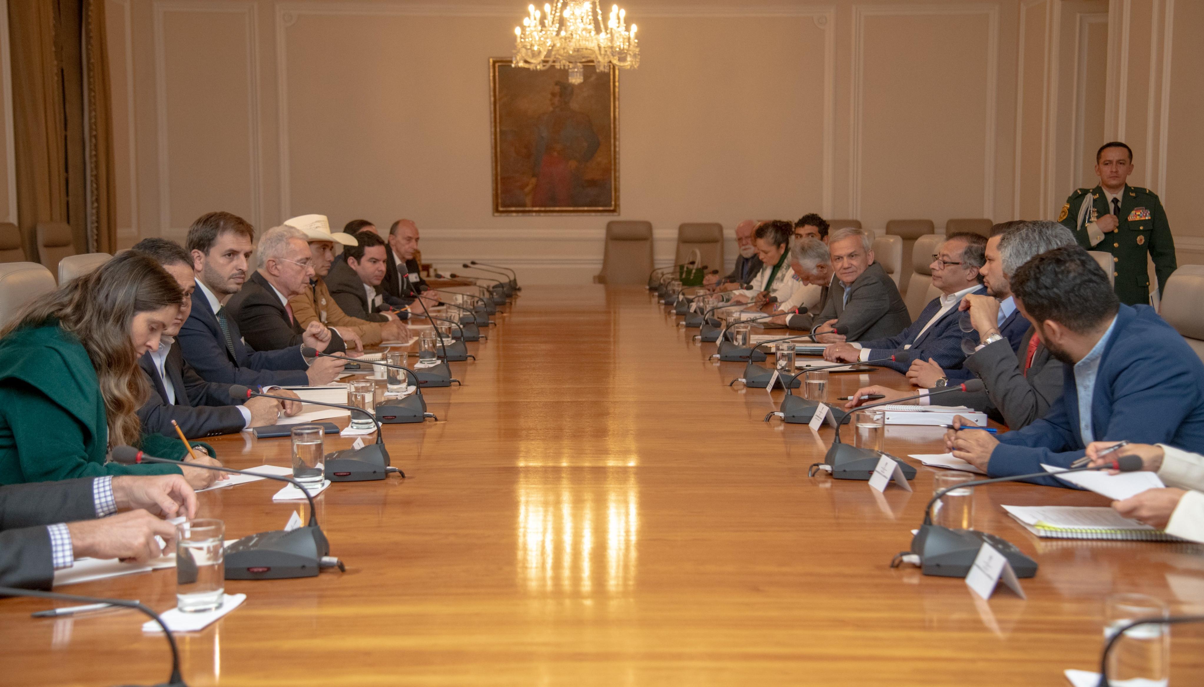El encuentro entre el presidente Petro y el expresidente Alvaro Uribe