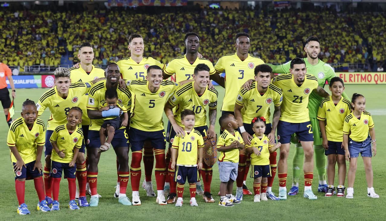 Formación inicialista de la Selección Colombia contra Brasil. 