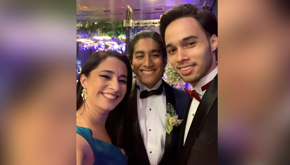 Zamara Comas junto a sus hijos Kevin y Jack Ramírez Comas