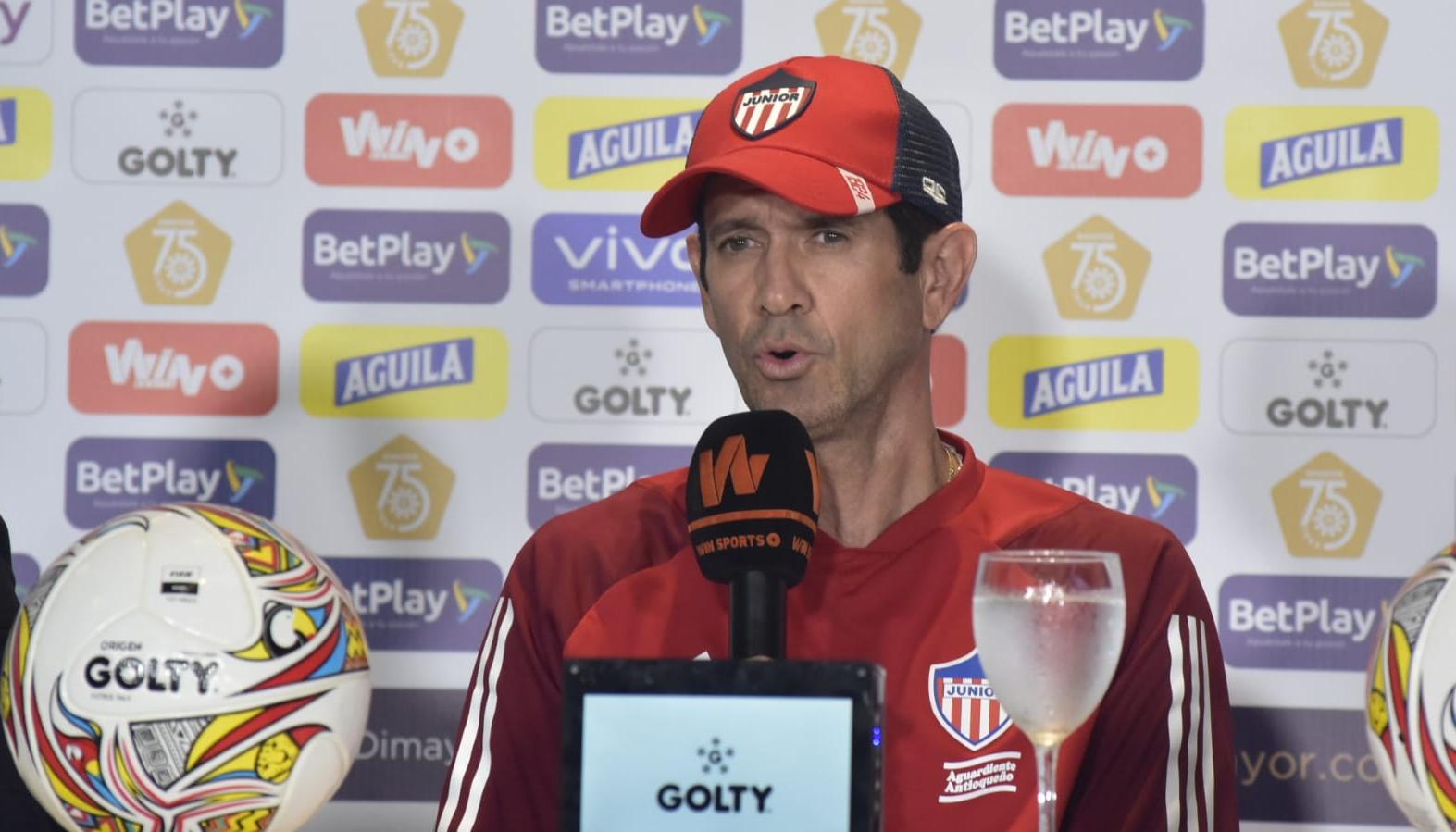 Arturo Reyes, técnico del Junior, disputará su primera final con el equipo rojiblanco.