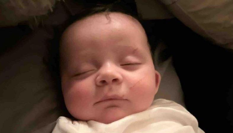 El bebé fue succionado por vientos de más de 200 kilómetros por hora.