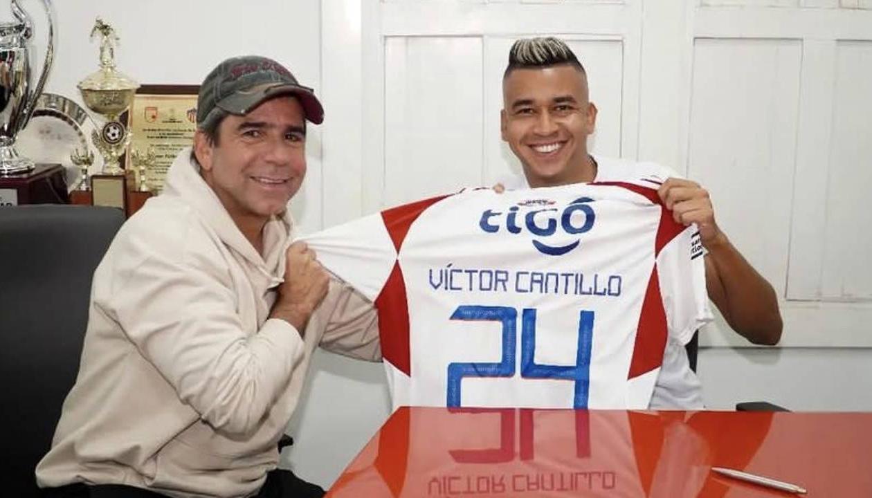 Víctor Cantillo tiene 30 años.