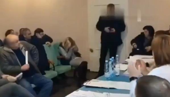Imagen del ataque del concejal.