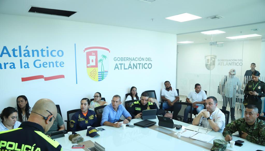 Consejo de Seguridad Departamental, presidido por el Secretario del Interior Yesid Turbay.. 