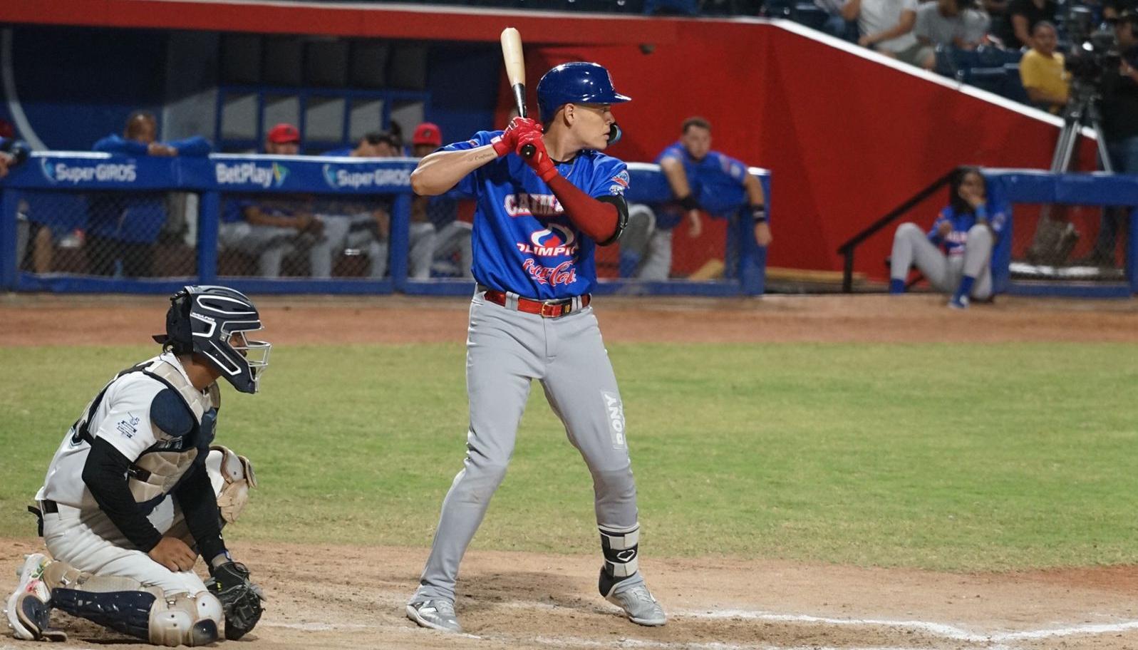 Gio Urshela se fue en blanco en cuatro turnos, con dos ponches.