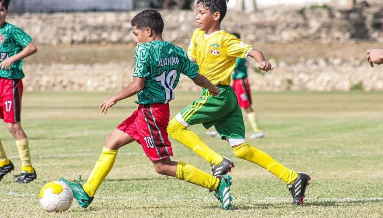 Juan Manuel Santos, futbolista de Academia Barranquillera.