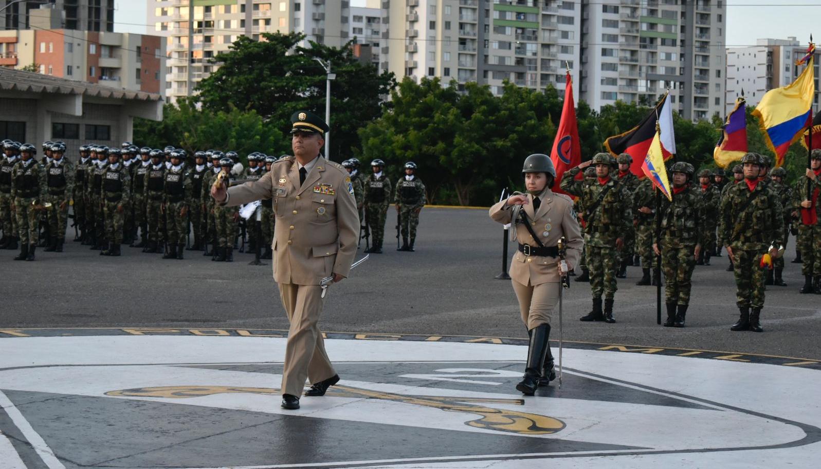 El señor general Óscar Iván Campo durante la ceremonia.