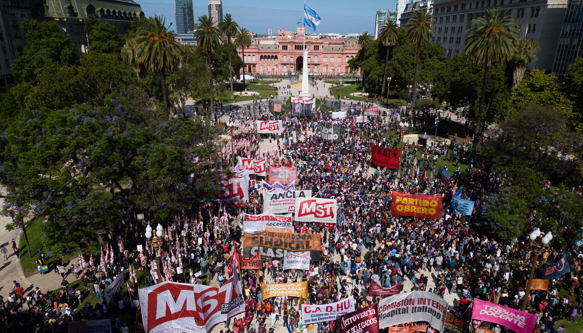 El 20 de diciembre también hubo una protesta frente a la Casa Rosada. 