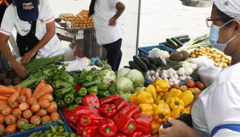 La inflación se mide con el Indice de Precio al Consumidor de los productos que están en a disposición de la ciudadanía. 