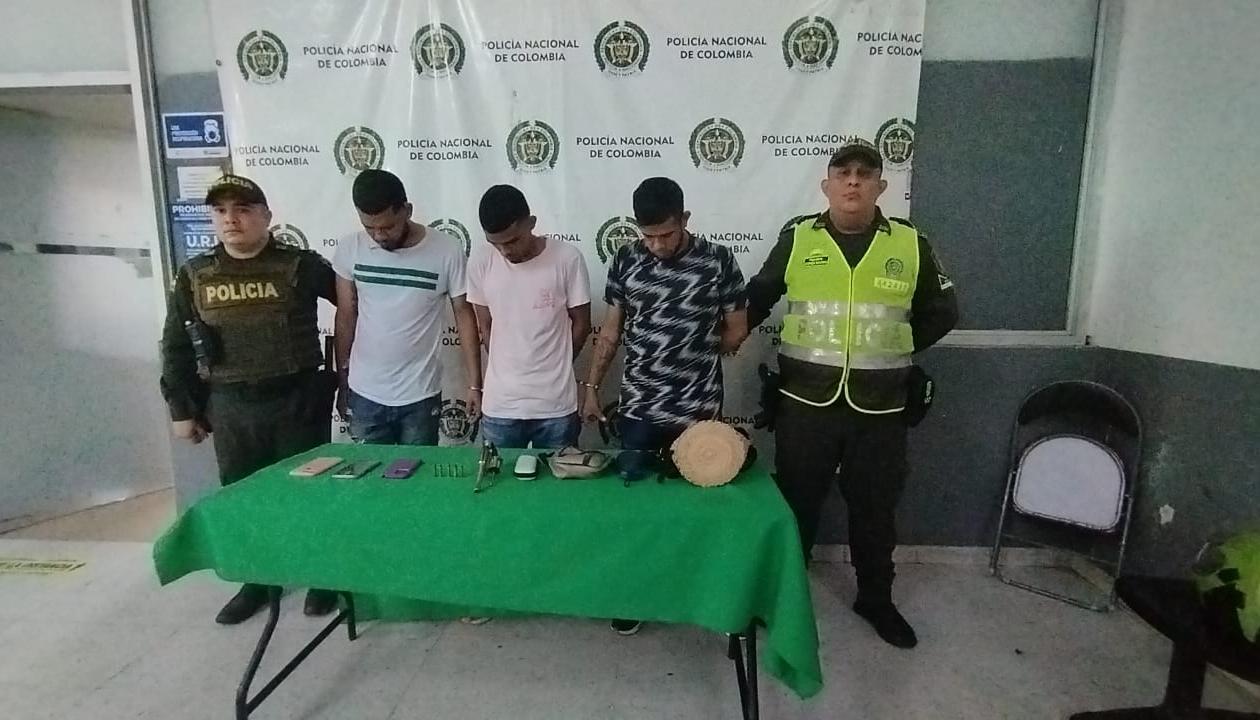 Tres capturados tras asalto. 