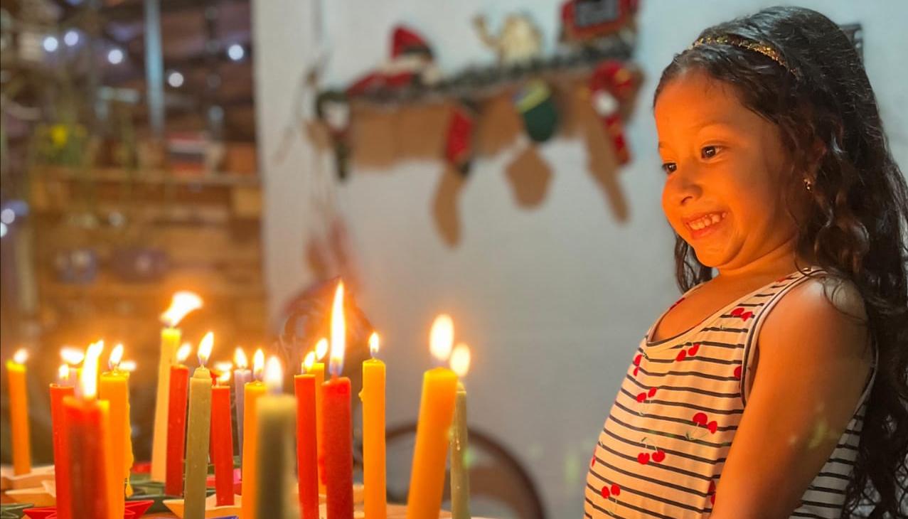 Violet Mejía,  en el barrio La Victoria. 