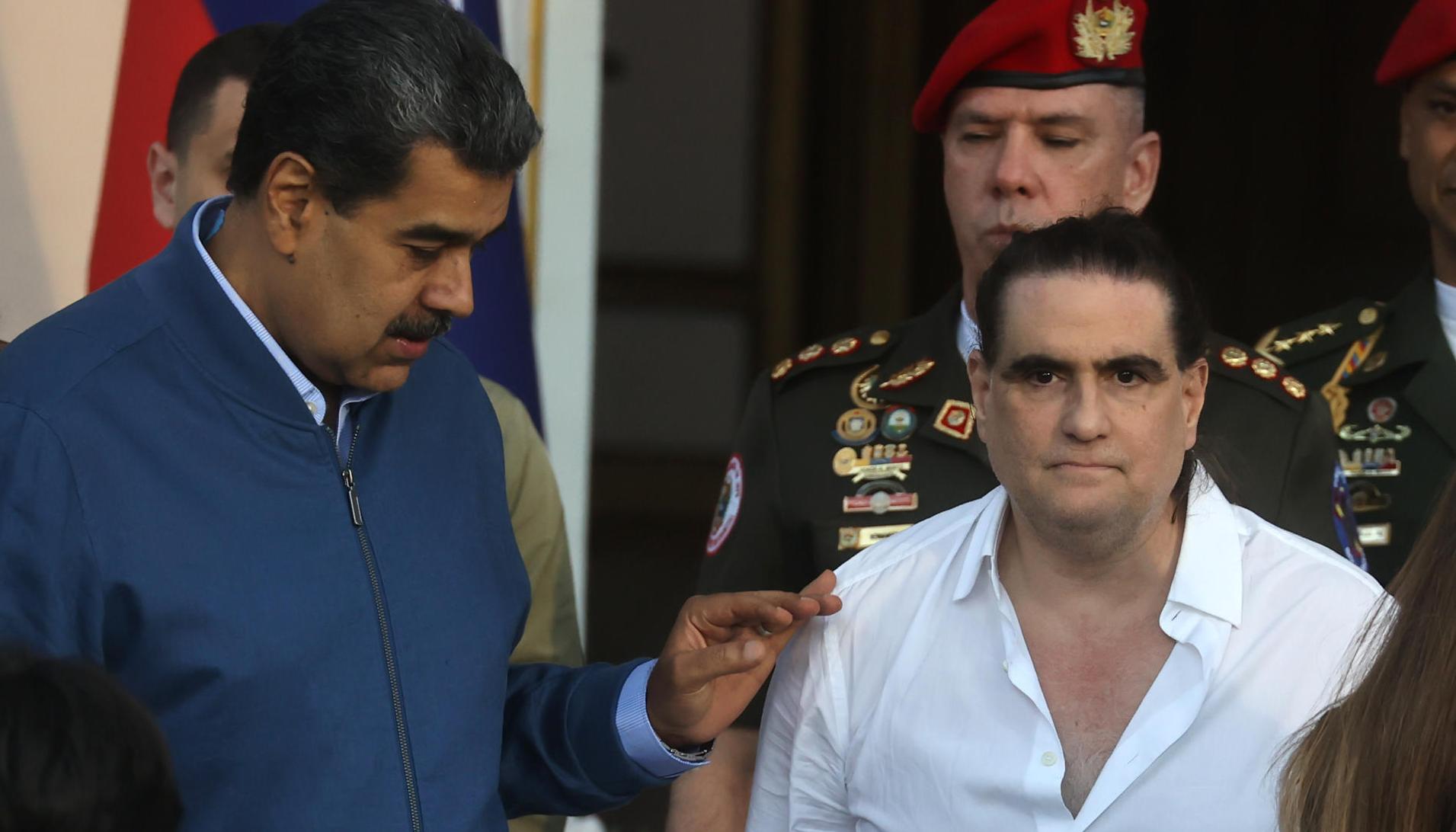 El empresario colombiano Alex Saab junto al presidente Maduro